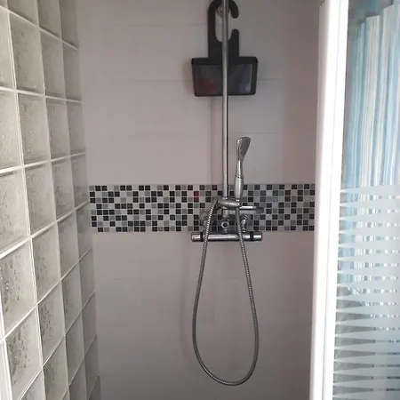 Chez Florymarysol Bed & Breakfast Vendrennes