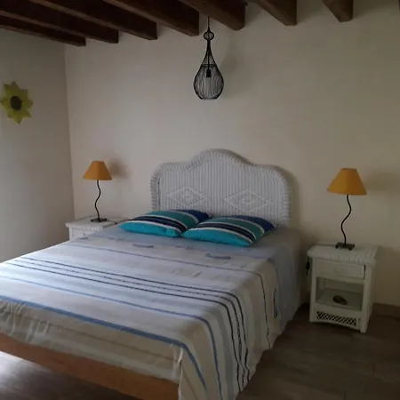 Chez Florymarysol Bed & Breakfast 3*